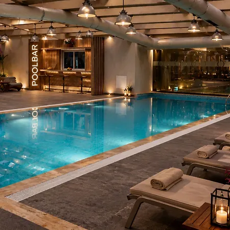 Hotel Adm Grand