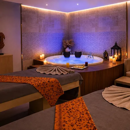 Adm Grand Hotel 5*