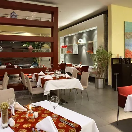 Adm Grand Hotel 5*